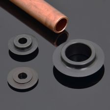 燃?xì)忏~管道配件與無縫鋼管 性能對比與應(yīng)用選擇指南